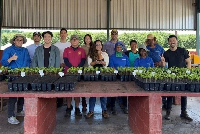 兼松、サプライチェーンパートナーとの集合写真