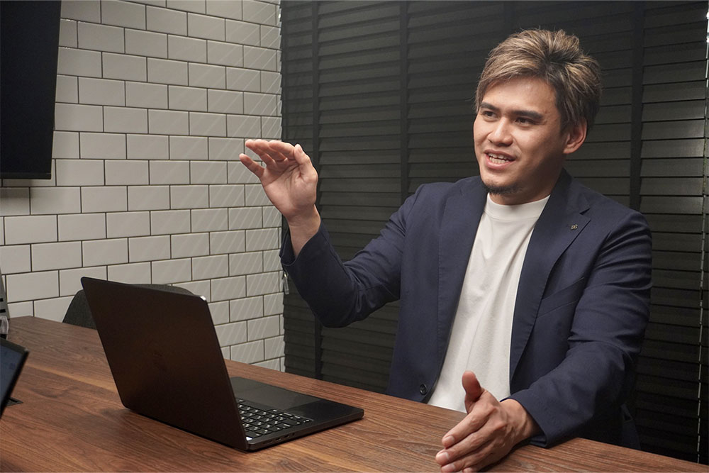 BLUEISH 為藤アキラ氏