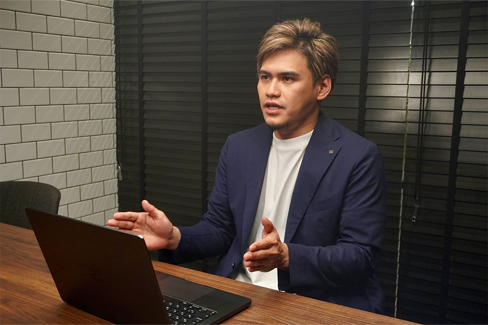 BLUEISH 為藤アキラ氏