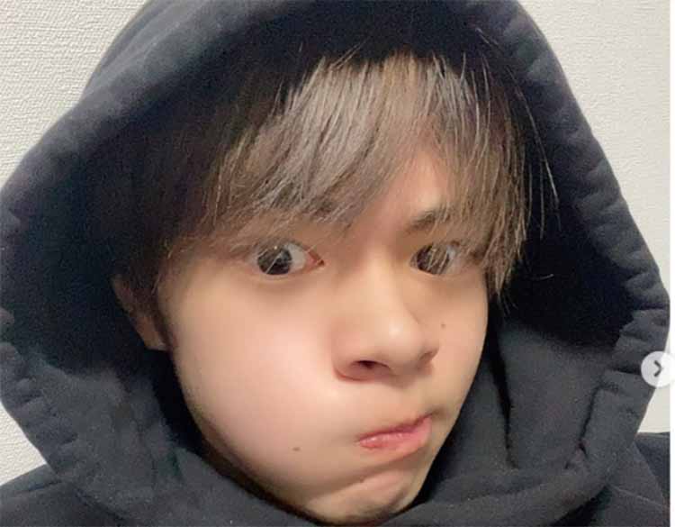 JO1鶴房汐恩さん。Instagramより