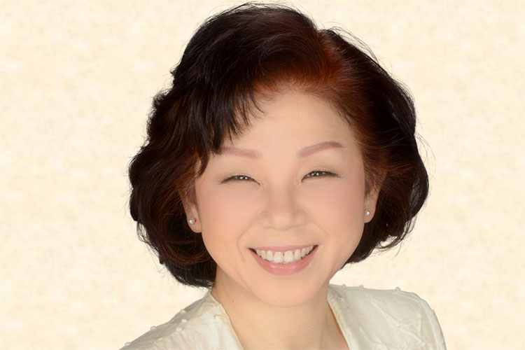 草野由美子
