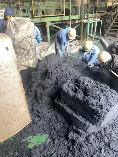 実機試作時の廃衣類原料