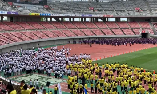 学生の声が7,000人を動かした  NSG大運動会でSDGs実践「スポーツごみ拾い」競技を導入