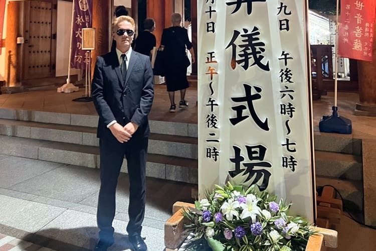 ものまね芸人RYO