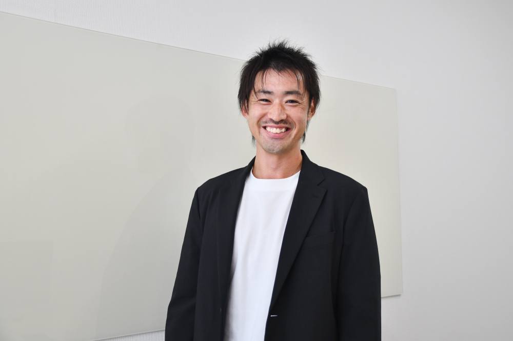 Awiiin 代表 菊池氏