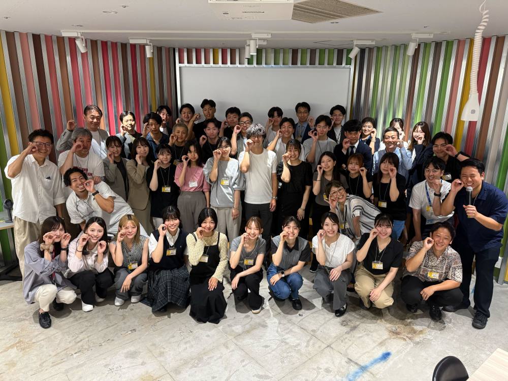 human creation 社内の様子