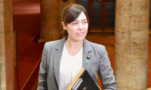 小野田紀美大臣「一生、つきません」　安倍元首相銃撃めぐる質問で見せた静かな怒り