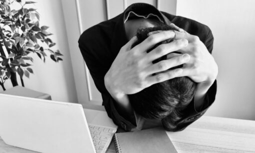 突然の退職が続く企業の裏で動く「イテクレヤ」　外には出ない“職場の本音”を拾い上げる退職引き止めの現場