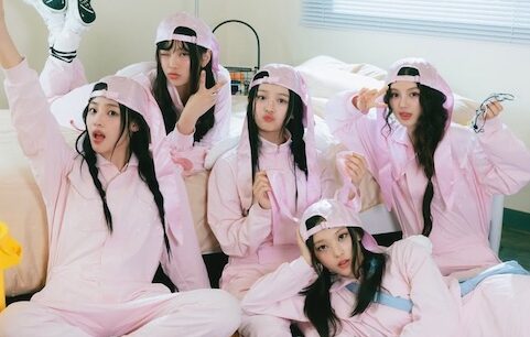 NewJeans全員がADOR復帰へ　1年越しの対立が急転決着へ｜裁判敗訴と世論変化が動かした重大局面