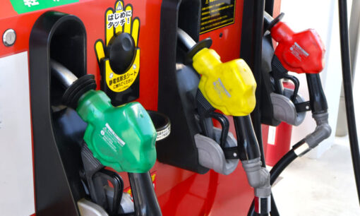 ガソリン暫定税率を2025年12月に廃止へ　与野党6党が正式合意、50年続いた“暫定”税制の歴史と今後の税制改革を解説