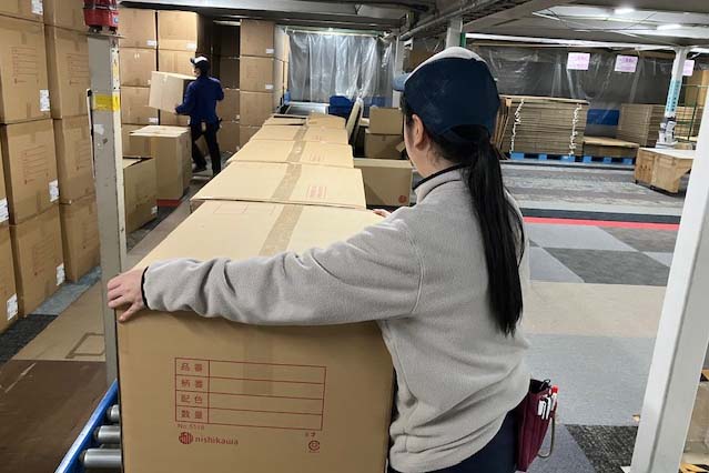 阪南倉庫 女性社員