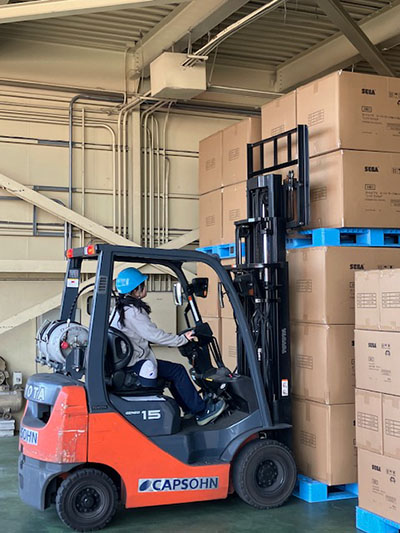 阪南倉庫 女性スタッフ