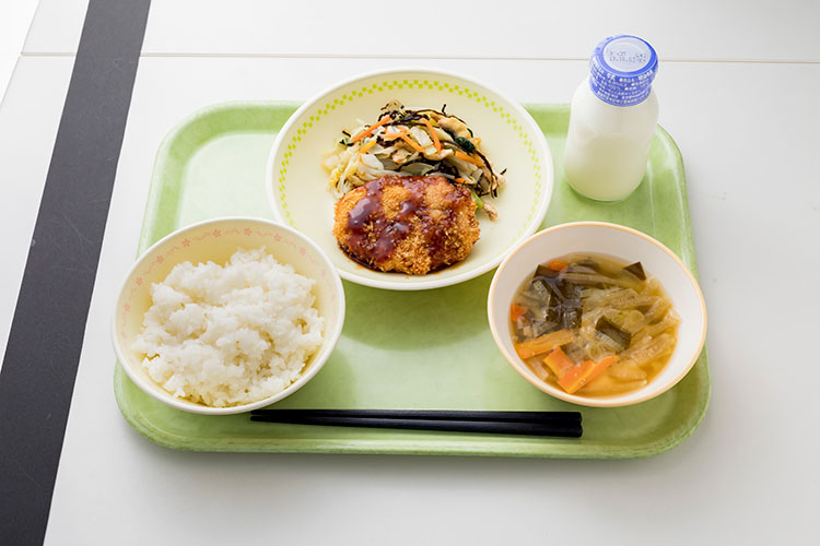 東洋食品が提供している給食の画像