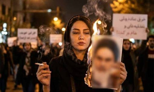 イラン反政府デモ激化、死者500人超か　「タブー破壊」の画像拡散、トランプ氏は介入示唆