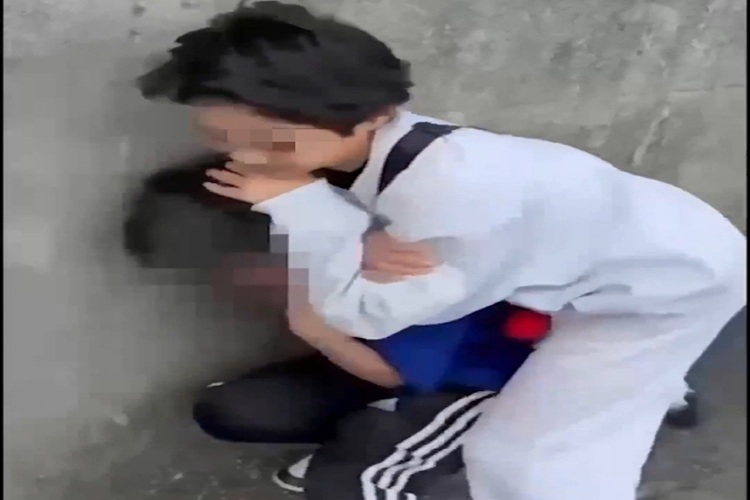 大阪小学生暴行