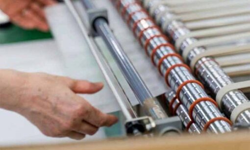 風呂敷トップ企業・三景が大転換　縮小市場から欧米規制対応へ、老舗の逆襲