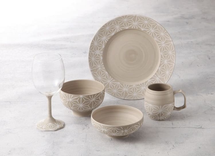 400トンの「お荷物」が宝の山に？東洋セラミックス　有田焼の逆転劇